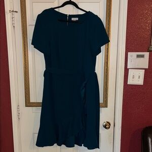 Calvin Klein Elegant Teal Midi Dress